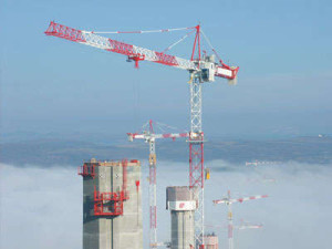 Gru Potain in cantiere alto, gru in vendita da Res Omnia